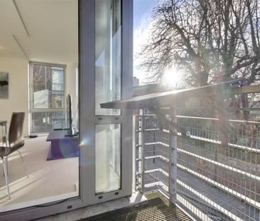 2 bedroom flat to rent - Photo 4