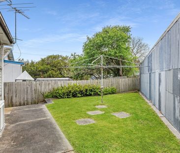 STEP BACK IN TIME - Photo 5