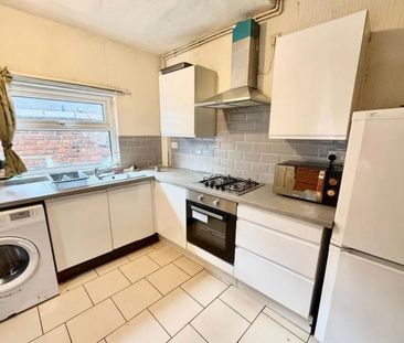 Friern Park, London - Photo 6