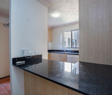 Bella Vista Resort. 2 Bedroom with extra large balcony. - Photo 4