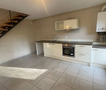 LOCATION MANOM F2 CUISINE EQUIPEE JARDIN STATIONNEMENT - Photo 5