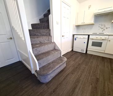 2 bedroom terraced house to rent - Photo 6