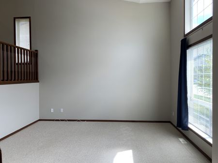 FULL HOUSE IN LANCASTER!!! 3 Bedrooms 2 Baths & Fenced Yard!! - Photo 2