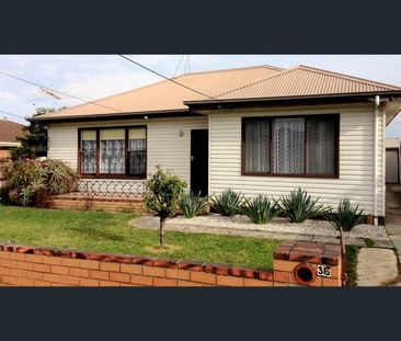 2 Bain Court, Newcomb, Vic 3219 - Photo 5