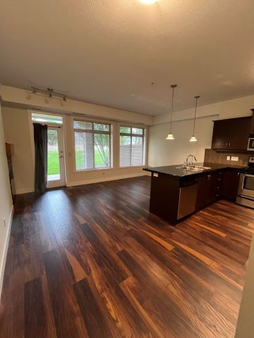 1 Bed +Den, 1 Bath – Aria - Photo 4