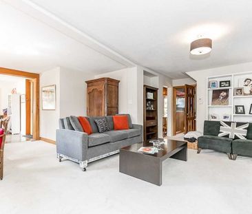 For Lease - 24 Kennedy Street, Aurora, Ontario - Photo 1