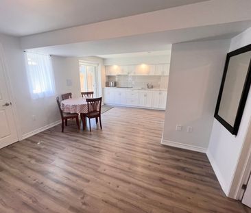 For Lease - 114 B Wood Crescent, Essa, Ontario - Photo 3