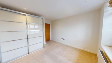 2 bedroom flat to rent - Photo 3
