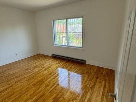 2409 Av. de Mayfair, H4B 2C7, H4B 2C7, Montréal - Photo 3