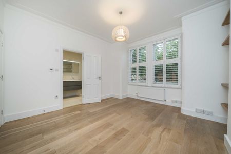 Ivy Crescent, Chiswick, W4, London - Photo 3