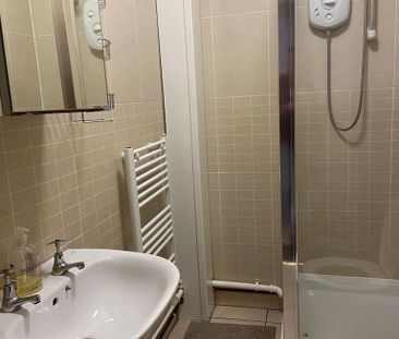 6 bedroom terraced house to rent - Photo 1