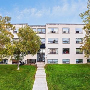 Craigton Apartments 2 - Photo 3