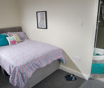 7 bedroom private hall to rent - Photo 5