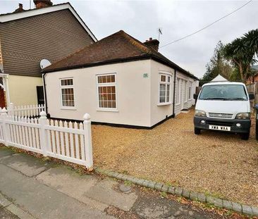 Chertsey Road, Byfleet, West Byfleet, Surrey, KT14 - Photo 3