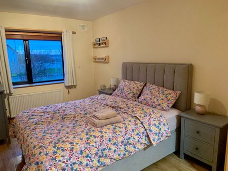 Apartment to rent in Galway, Oranmore, Oranhill - Photo 5