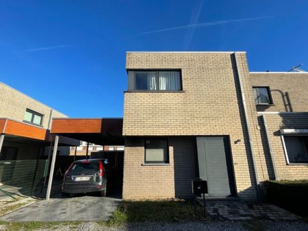 Instapklare, moderne woning met tuin en carport nabij het centrum! - Foto 3