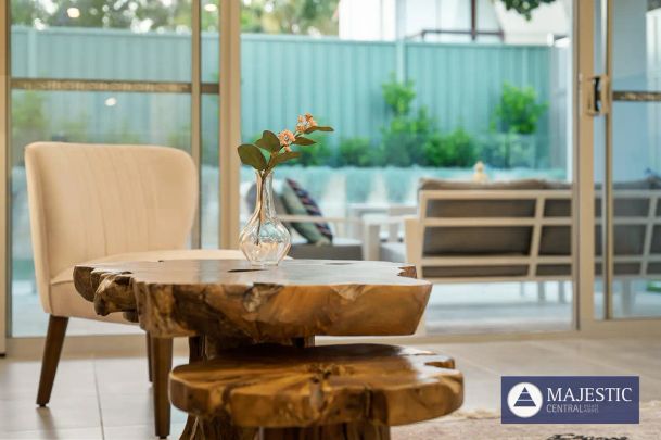 “SPACIOUS FAMILY HOME” - Photo 1