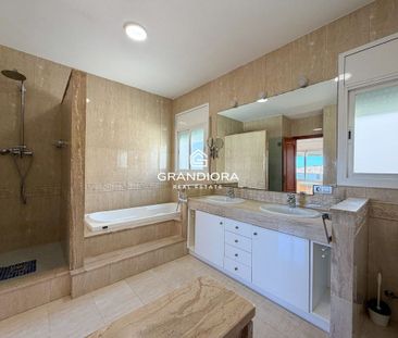 5 bedroom luxury House for rent in Premià de Dalt, Catalonia - Foto 1