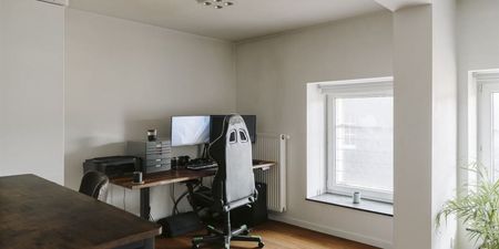 Appartement te huur in Habay-la-Neuve voor € 875 met 1 slaapkamer - Foto 2