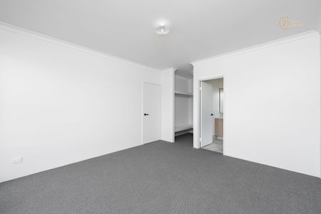Great Size Family Home with Theatre Room @ $750 Per Week - Photo 3