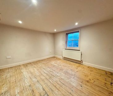 2 bedroom end of terrace house to rent - Photo 1