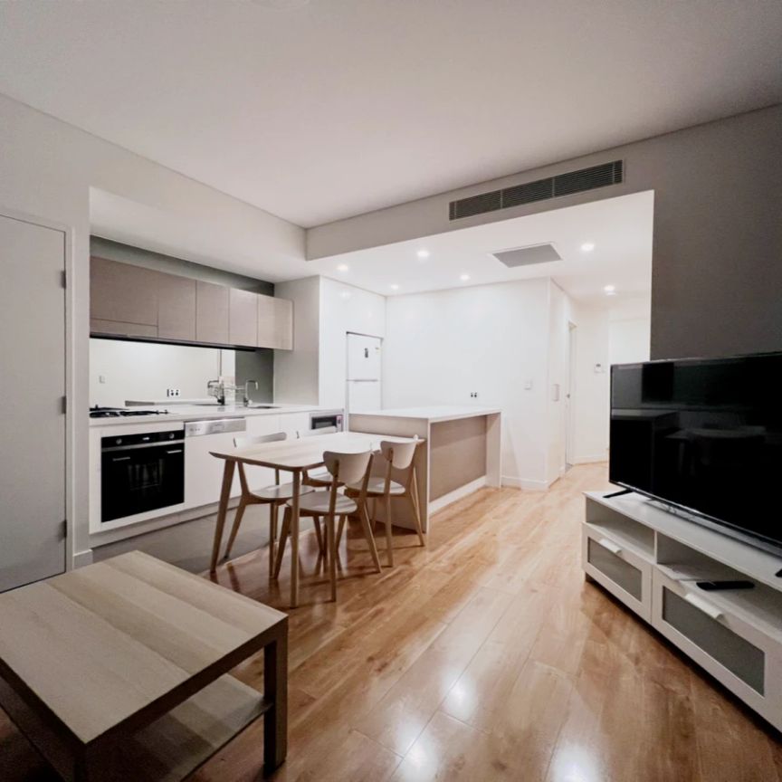 2 bed 2 bath - Photo 1