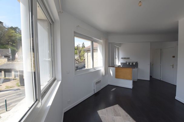 Location appartement 2 pièces, 38.87m², Pontoise - Photo 1
