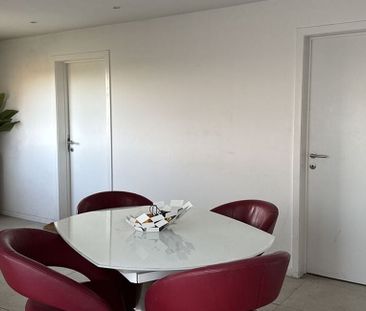 Eengezinswoning te huur in Maaseik voor € 1.400 met 4 slaapkamers - Foto 4