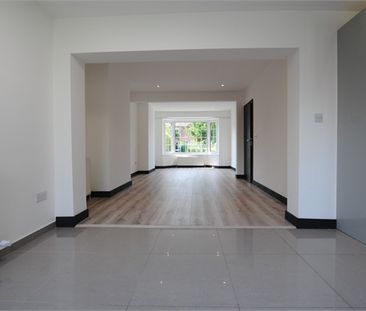 North Road, kent, London - Photo 1