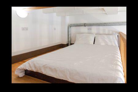 Studio Flat, Edgware Road, NW2 - Photo 2