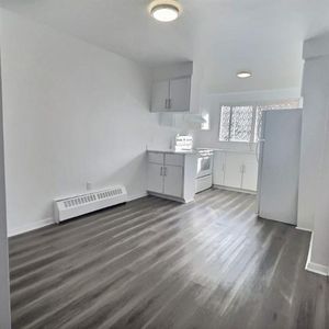 2 CH - 1 SDB - Montreal - $1,500 /mo - Photo 2