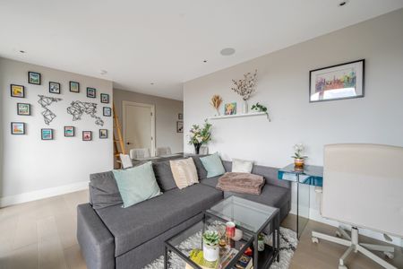 1 bedroom flat to rent - Photo 2