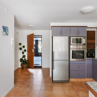 Spacious Fully Furnished Mount Apartment - Mt Maunganui - Photo 1