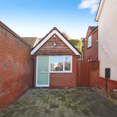 If you are looking for a well presented studio flat to rent in the Frenchay area, with bills included, then this could be the property for you. Please contact us for more information….. - Photo 2
