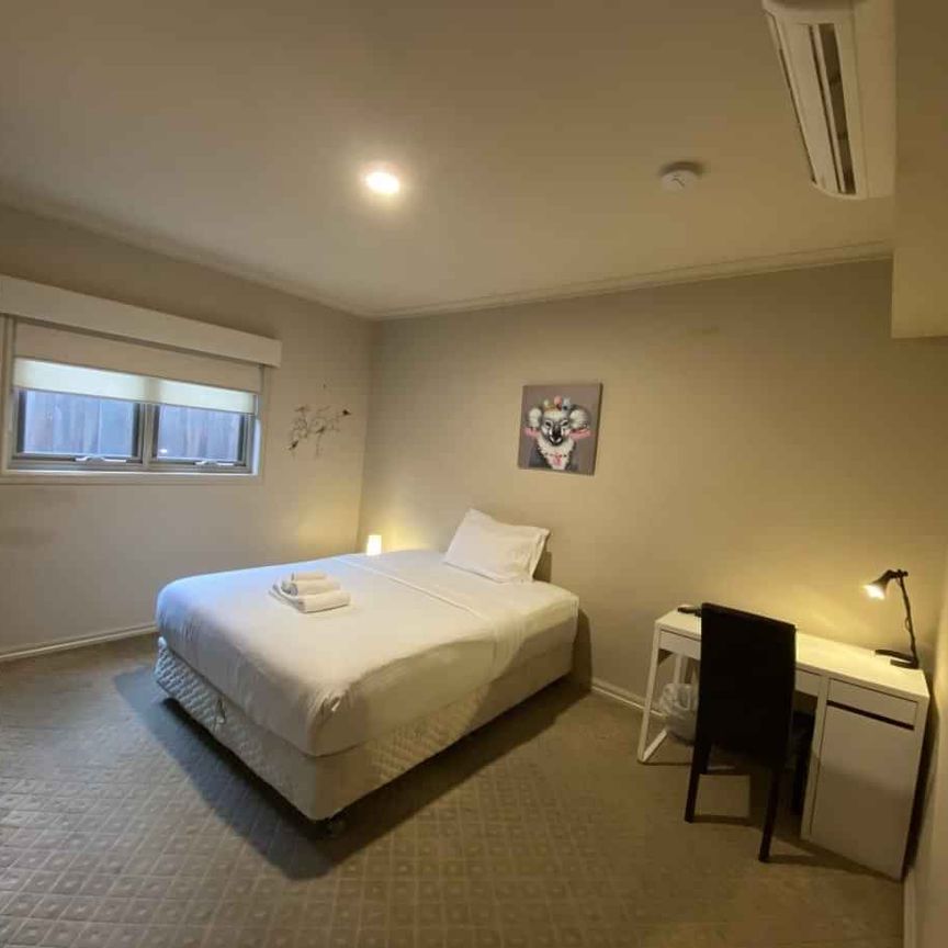 Room 4 (Non Ensuite) - Photo 1