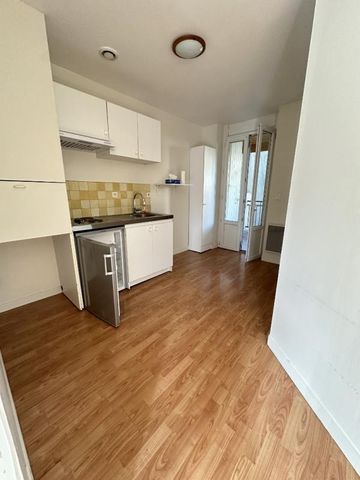 Location Appartement 2 pièces 37m² AGEN 47000 - Photo 3