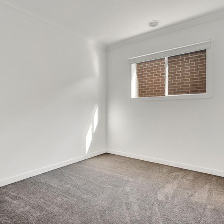 READY TO MOVE IN! - Photo 4