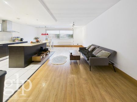 2 bedroom apartment to rent - Photo 3