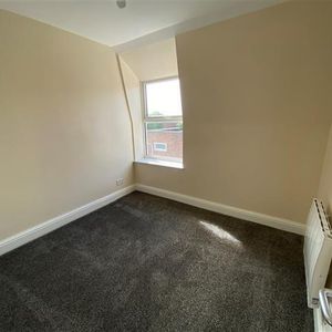 North Denes Road, Great Yarmouth - Photo 3