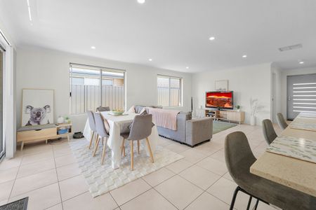 Modern Rental House in Desirable Dudley Park Neighborhood - Your Cozy and Affordable Home Awaits! - Photo 3