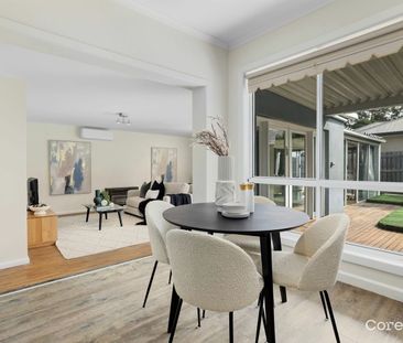 SPACIOUS AND BRIGHT 3 BEDROOM FAMILY HOME WITH 3 LIVING AREAS - Photo 3