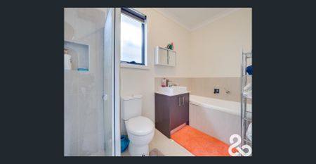 Beautiful Two-Bedroom Townhouse in Convenient Location - Photo 5