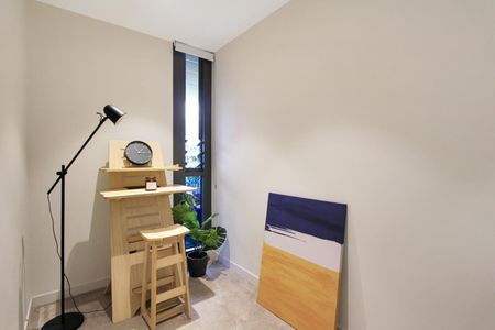 Fully Furnished one bedroom plus study - Photo 4