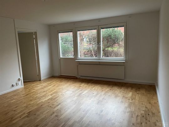 Tallrisvägen 6 E - Foto 1