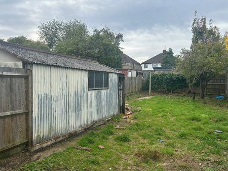 3 bedroom semi-detached house to rent - Photo 5