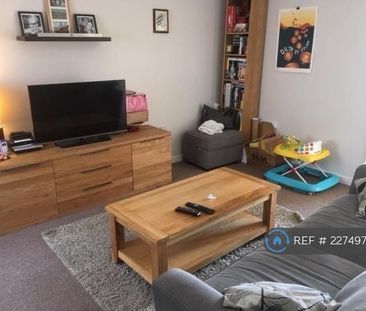 3 bedroom end of terrace house to rent - Photo 1