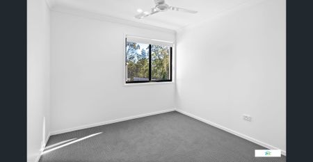 Modern 4bed townhouse, AC and pool - Photo 2