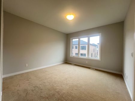 For Lease - 25 Freeman Williams Street, Markham, Ontario - Photo 2