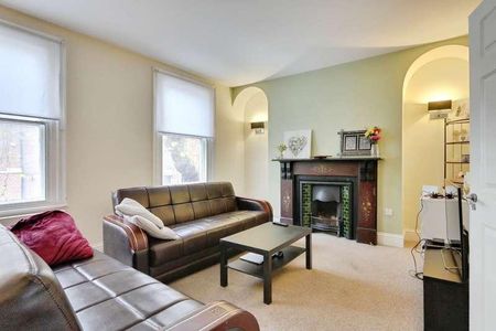 Monkgate, YO31 - Photo 2