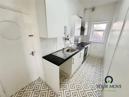 2 bedroom flat to rent - Photo 4